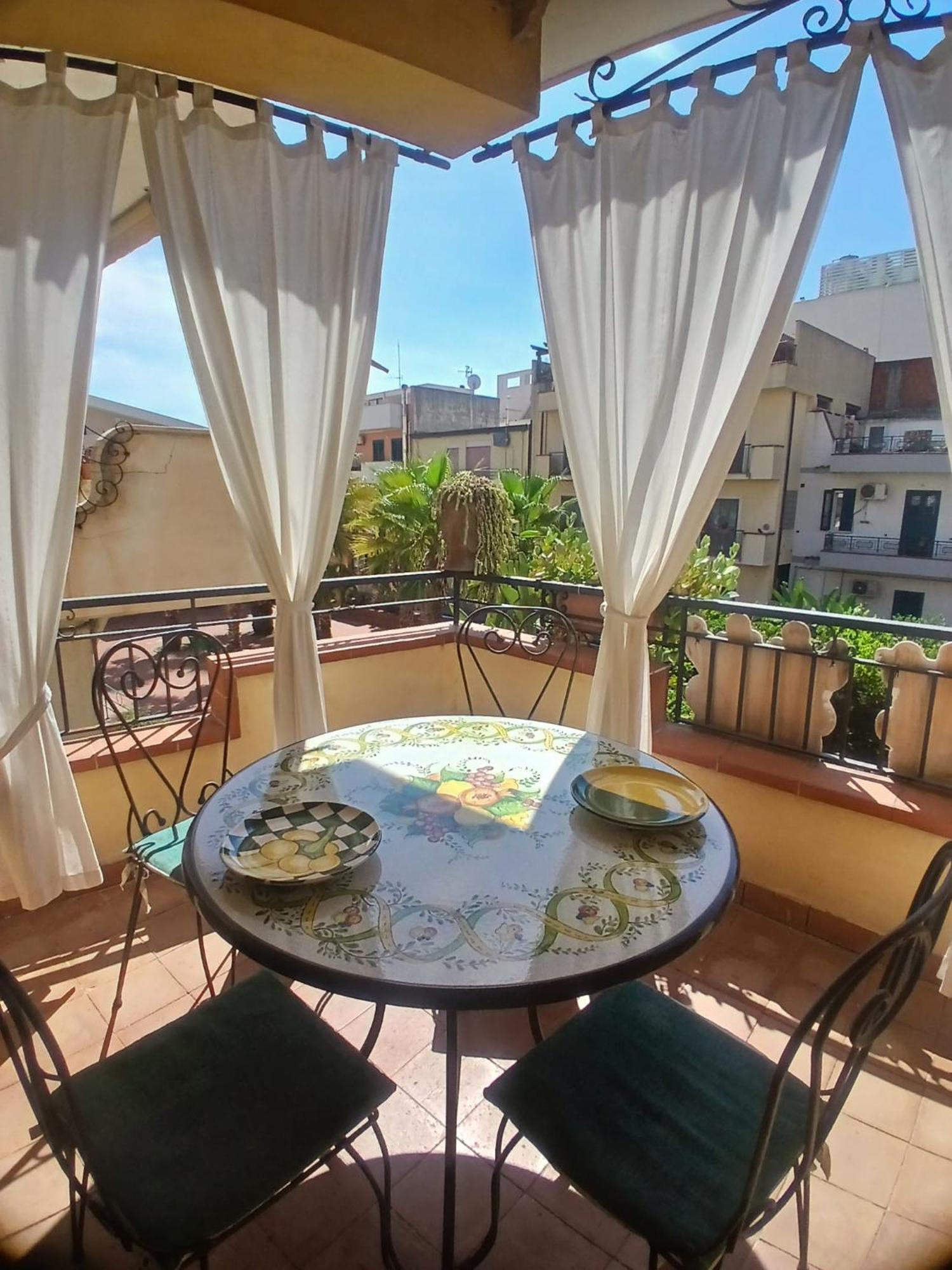 Case Borgo Vacanze Letojanni Exterior photo