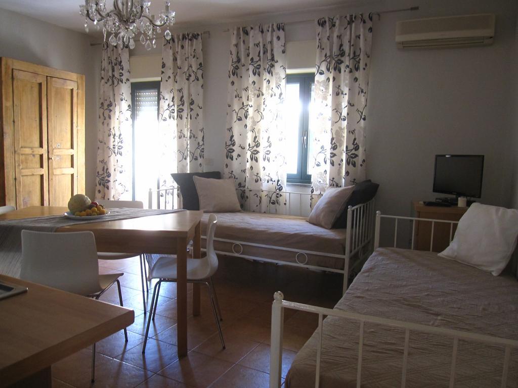 Case Borgo Vacanze Letojanni Exterior photo